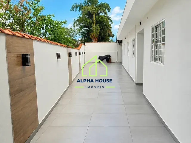 Casa com 210m² 3 quartos e 2 banheiros, à venda, no bairro Parque São Domingos em Pindamonhangaba