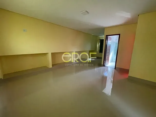 Casa com 300m² 4 quartos e 4 banheiros, à venda, no bairro Jardim Califórnia em Formosa