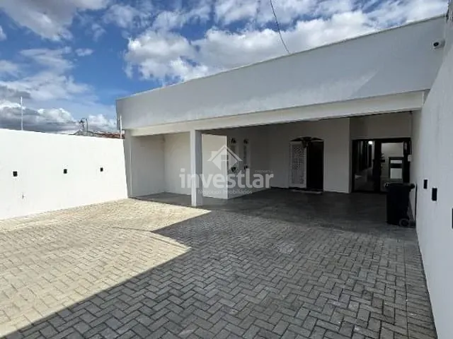 Casa com 330m² 4 quartos e 5 banheiros, à venda, no bairro Santo Antônio em Campina Grande