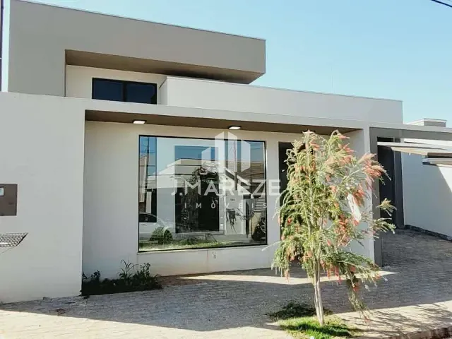Casa com 275m² 3 quartos e 2 banheiros, à venda, no bairro Residencial Interlagos em Apucarana