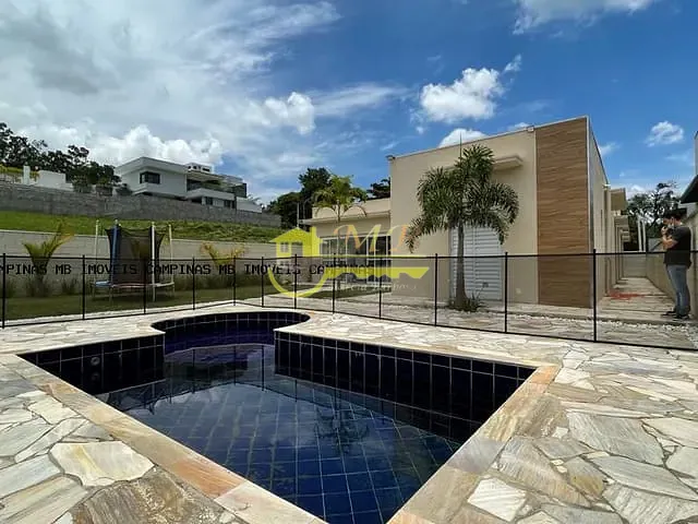 Casa com 680m² 5 quartos e 2 banheiros, à venda, no bairro Caixa D´Água em Vinhedo