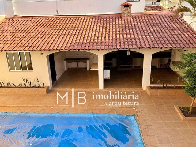 Casa 4 quartos e 2 banheiros, à venda, no bairro Condomínio Jardim das Palmeiras em Lavras