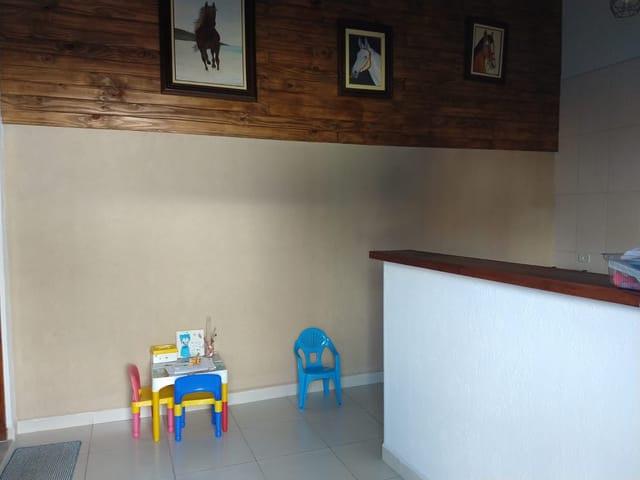 Casa com 250m² 2 quartos e 1 banheiro, à venda, no bairro Parque Senhor do Bonfim em Taubaté