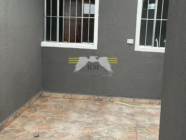 Casa com 250m² 2 quartos e 2 banheiros, para alugar, no bairro Jardim Vila Formosa em São Paulo