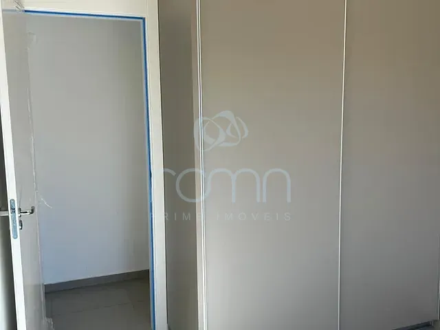 Casa 3 quartos e 2 banheiros, para alugar, no bairro RNI Versalhes em Bady Bassitt