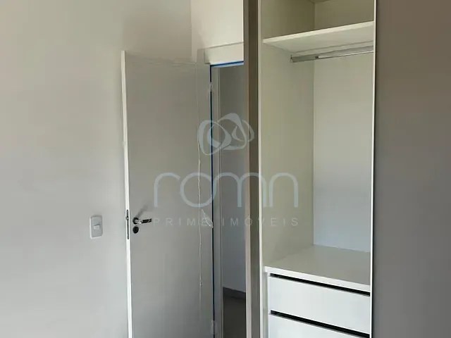 Casa 3 quartos e 2 banheiros, para alugar, no bairro RNI Versalhes em Bady Bassitt