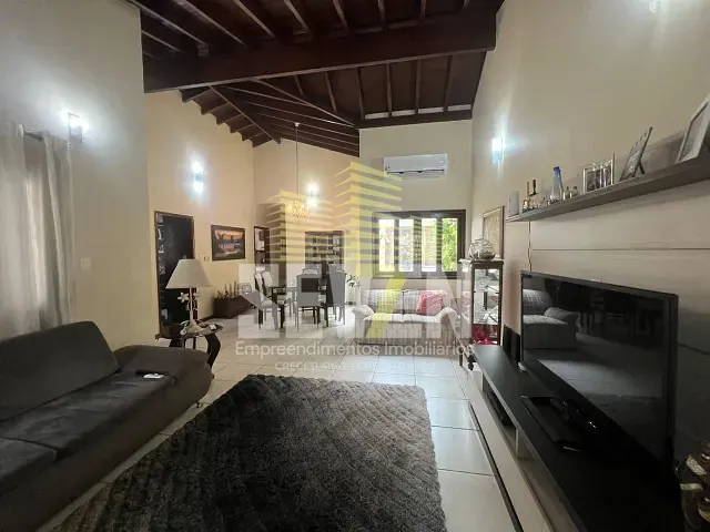 Casa com 357m² 3 quartos e 2 banheiros, à venda, no bairro Vila Lemos em Bauru