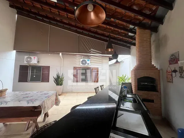 Casa com 357m² 3 quartos e 2 banheiros, à venda, no bairro Vila Lemos em Bauru