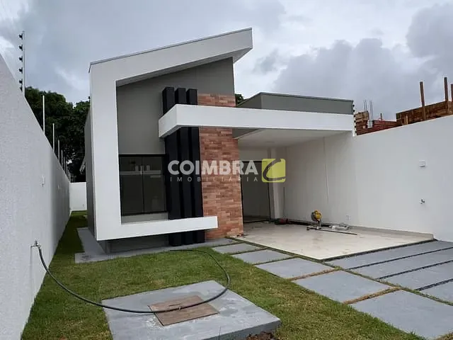 Casa 3 quartos e 3 banheiros, à venda, no bairro Maracanã I em Santarém