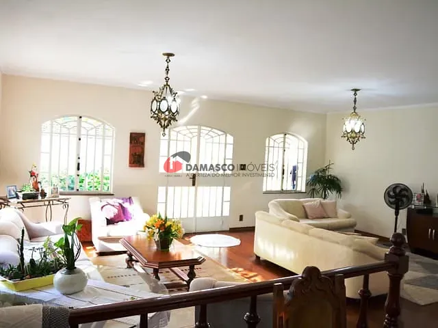Casa com 361m² 3 quartos e 1 banheiro, à venda, no bairro Jardim São Caetano em São Caetano do Sul