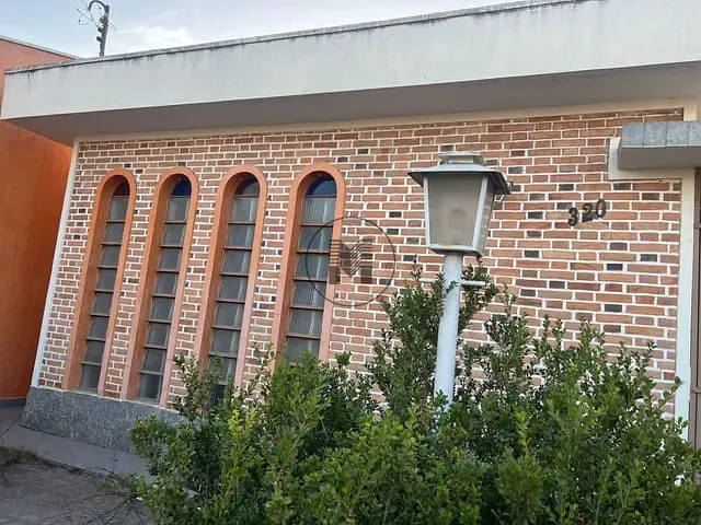 Casa com 300m² 3 quartos e 2 banheiros, à venda, no bairro Pedregulho em Guaratinguetá