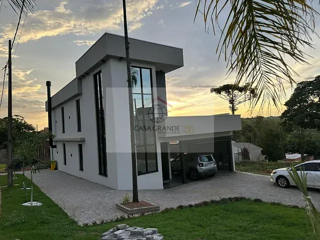 Casa com 628m² 4 quartos e 4 banheiros, à venda, no bairro Campo Belo em Rolândia