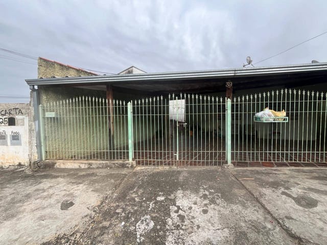 Casa com 272m² 2 quartos e 2 banheiros, à venda, no bairro Jardim Márcia em Campinas