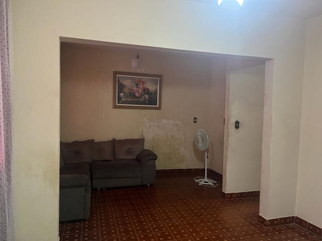 Casa com 272m² 2 quartos e 2 banheiros, à venda, no bairro Jardim Márcia em Campinas