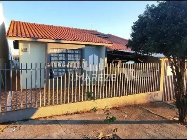 Casa com 200m² 3 quartos e 1 banheiro, à venda, no bairro Núcleo Habitacional Colonial em Apucarana