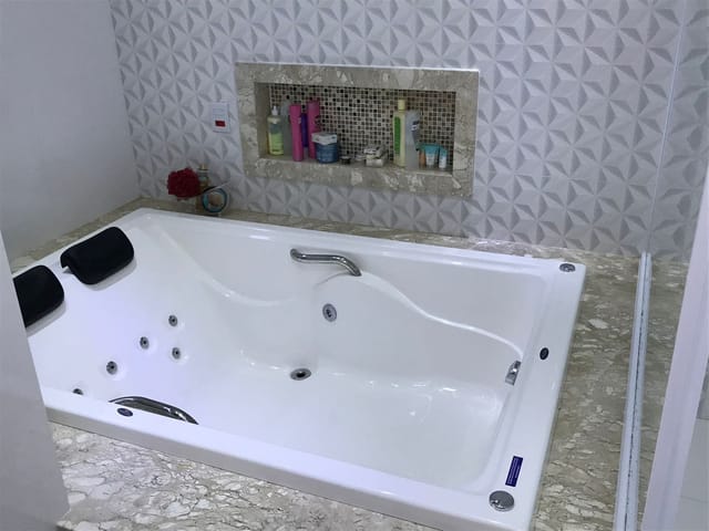 Casa com 340m² 3 quartos e 1 banheiro, à venda, no bairro Jardim Paraíso 3 em Sinop