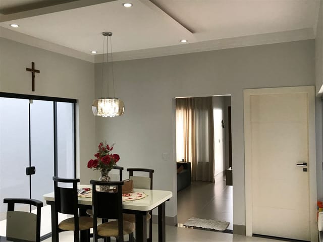 Casa com 340m² 3 quartos e 1 banheiro, à venda, no bairro Jardim Paraíso 3 em Sinop