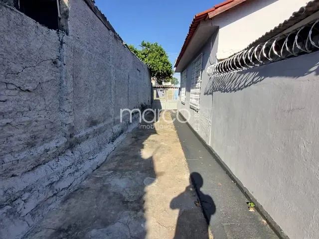 Casa 2 quartos e 1 banheiro, para alugar, no bairro Setor Norte Ferroviário em Goiânia