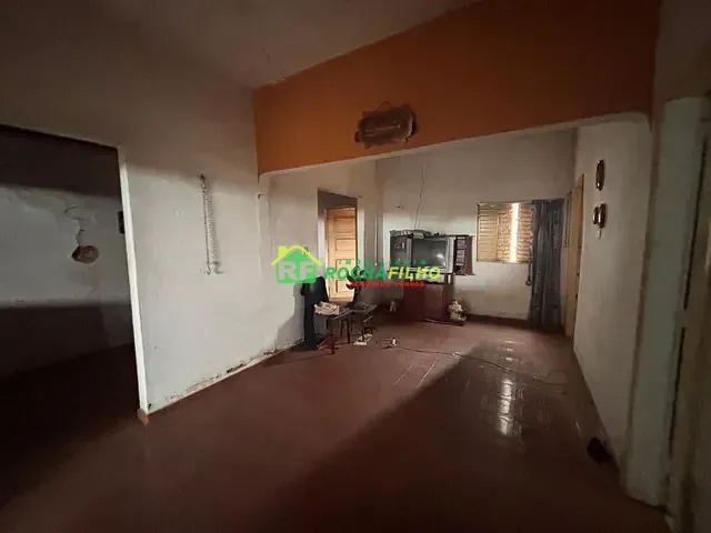 Casa com 200m² 3 quartos e 3 banheiros, à venda, no bairro Saci em Teresina