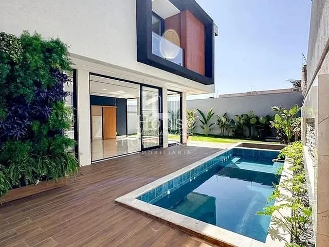 Casa com 360m² 5 quartos e 6 banheiros, à venda, no bairro Moinho dos Ventos em Goiânia