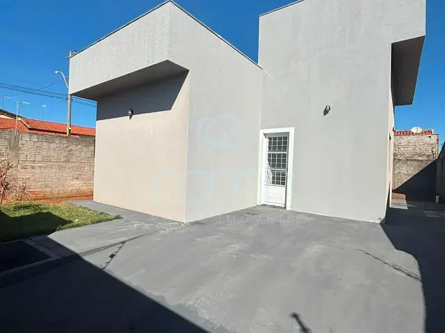 Casa 2 quartos e 2 banheiros, à venda, no bairro Residencial Menezes em Bady Bassitt