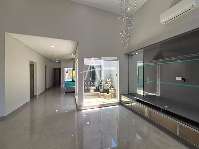 Casa com 300m² 3 quartos e 3 banheiros, à venda, no bairro Residencial Santa Izabel em Taubaté