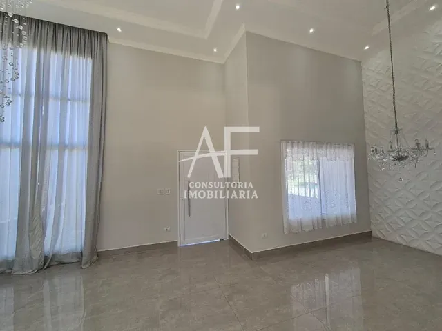 Casa com 300m² 3 quartos e 3 banheiros, à venda, no bairro Residencial Santa Izabel em Taubaté