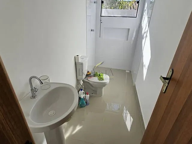 Casa 2 quartos e 2 banheiros, à venda, no bairro Jardim Nova Suiça em Piracaia