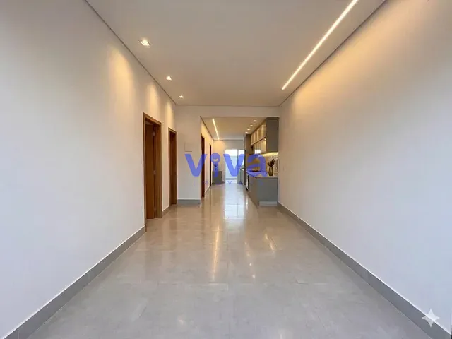 Casa com 360m² 3 quartos e 2 banheiros, à venda, no bairro Setor Garavelo em Aparecida de Goiânia