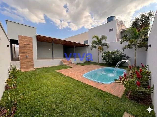 Casa com 360m² 3 quartos e 2 banheiros, à venda, no bairro Setor Garavelo em Aparecida de Goiânia