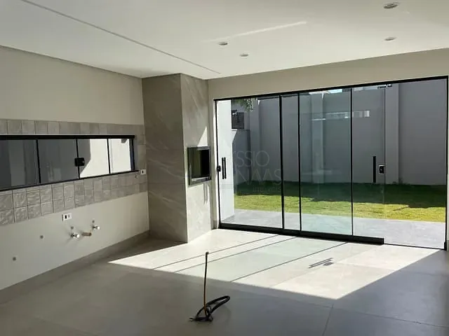 Casa com 360m² 3 quartos e 3 banheiros, à venda, no bairro Solar da Toscana em Apucarana