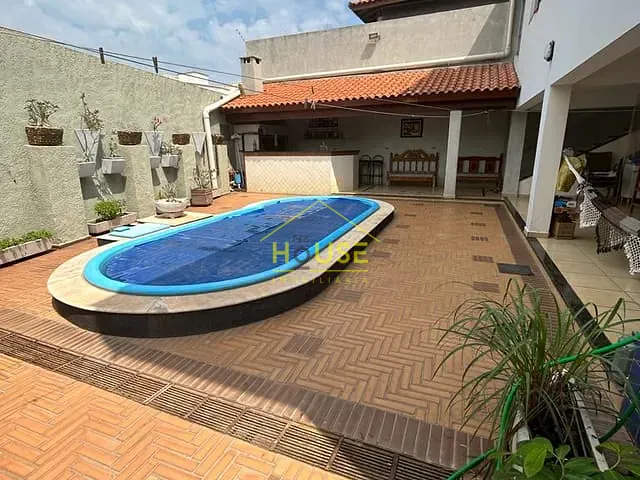 Casa com 369m² 4 quartos e 2 banheiros, à venda, no bairro Jardim Trianon em Jales