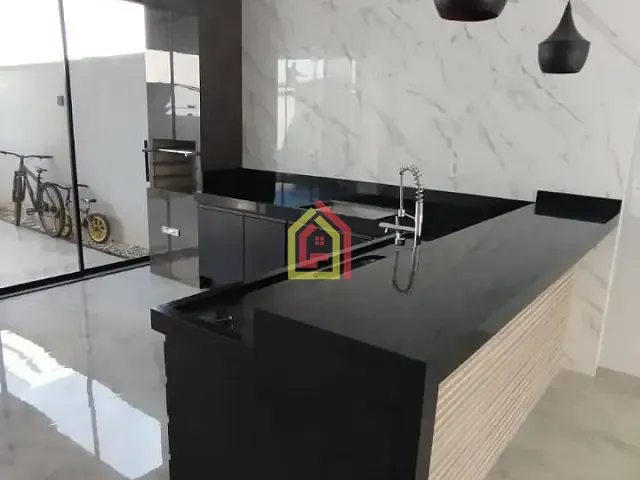 Casa 3 quartos e 3 banheiros, à venda, no bairro Cidade Nova em Marabá