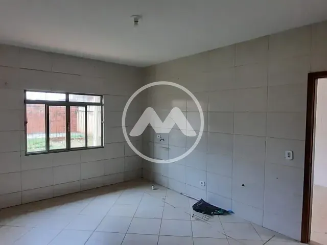 Casa 3 quartos e 1 banheiro, para alugar, no bairro Zona 01 em Cianorte