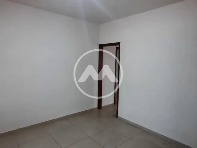 Casa 3 quartos e 1 banheiro, para alugar, no bairro Zona 01 em Cianorte