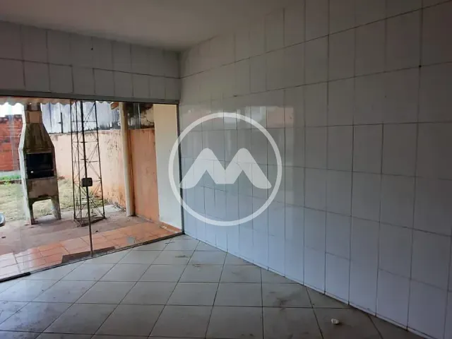 Casa 3 quartos e 1 banheiro, para alugar, no bairro Zona 01 em Cianorte