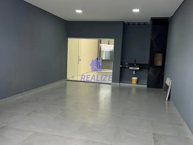 Casa com 180m² 3 quartos e 1 banheiro, à venda, no bairro Residencial Lívia I em Botucatu