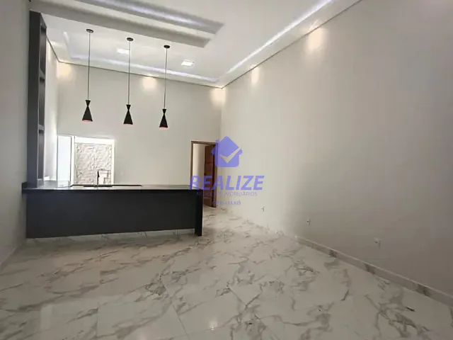 Casa com 180m² 3 quartos e 1 banheiro, à venda, no bairro Residencial Lívia I em Botucatu