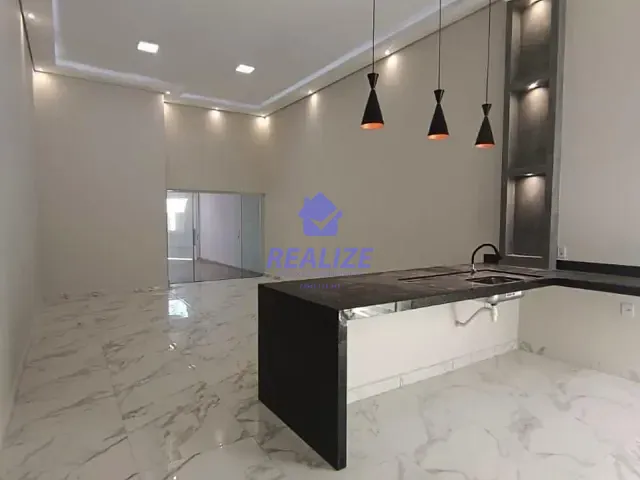 Casa com 180m² 3 quartos e 1 banheiro, à venda, no bairro Residencial Lívia I em Botucatu