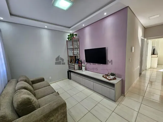 Casa 3 quartos e 3 banheiros, à venda, no bairro Centro em Piranguinho