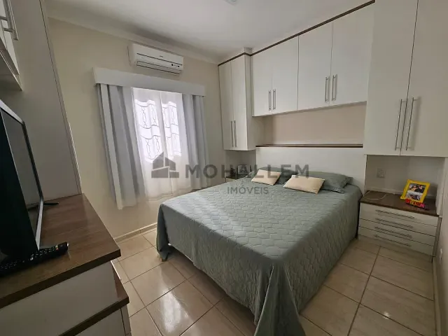 Casa 3 quartos e 3 banheiros, à venda, no bairro Centro em Piranguinho
