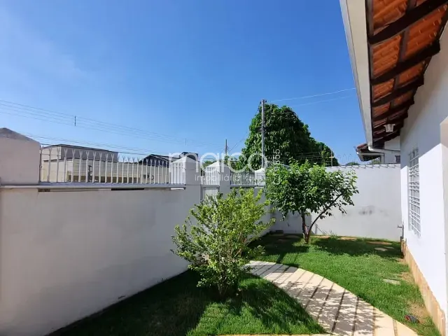 Casa 4 quartos e 1 banheiro, para alugar, no bairro Jardim Atlântico em Goiânia
