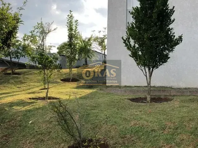 Casa com 525m² 4 quartos e 2 banheiros, à venda, no bairro Ipelândia em Suzano