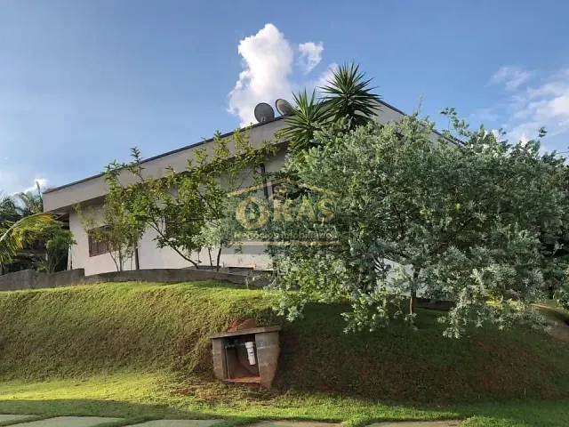 Casa com 525m² 4 quartos e 2 banheiros, à venda, no bairro Ipelândia em Suzano