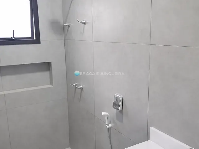 Casa com 253m² 3 quartos e 4 banheiros, à venda, no bairro Residencial Maria Júlia em São José do Rio Preto