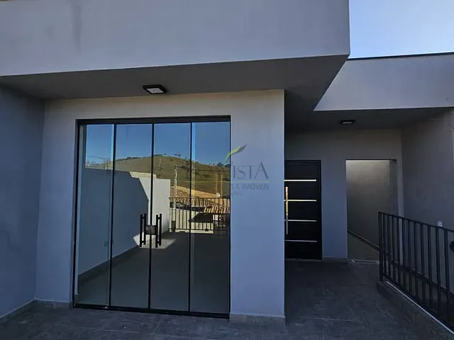 Casa 2 quartos e 2 banheiros, à venda, no bairro Nova Suiça em Piracaia