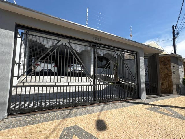 Casa 3 quartos e 2 banheiros, para alugar, no bairro Jardim Ipiranga em Americana