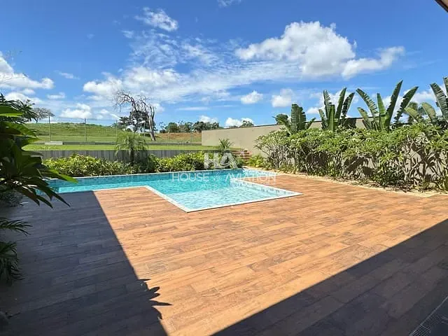 Casa 4 quartos e 2 banheiros, à venda, no bairro Fazenda Vau das Pombas em Goiânia