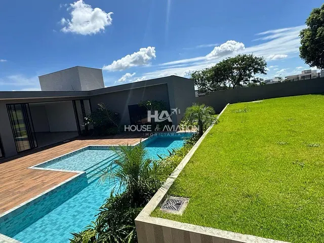 Casa 4 quartos e 2 banheiros, à venda, no bairro Fazenda Vau das Pombas em Goiânia
