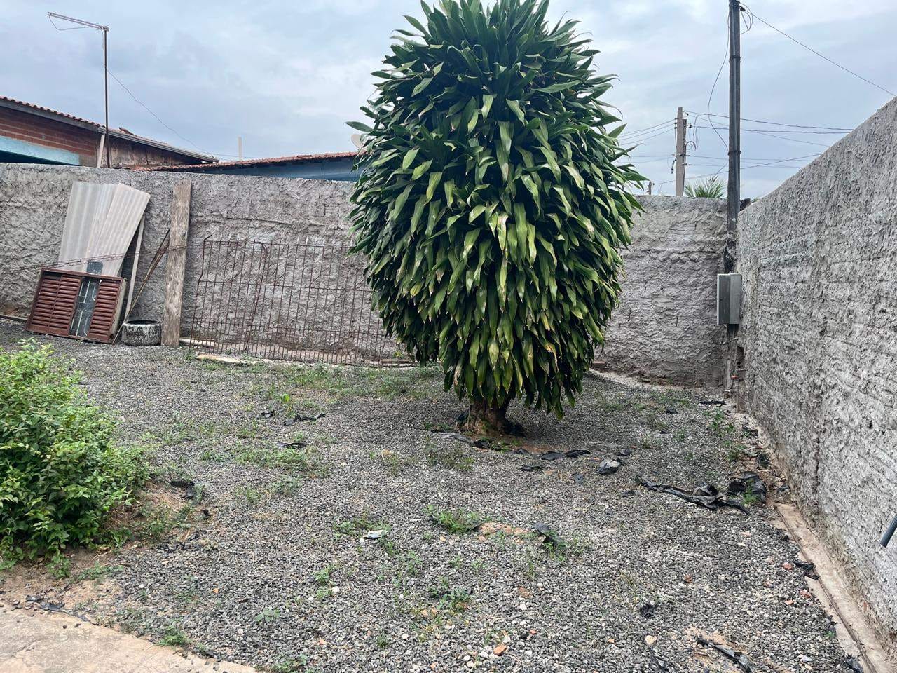 Casa para alugar com 2 quartos, 100m² - Foto 20